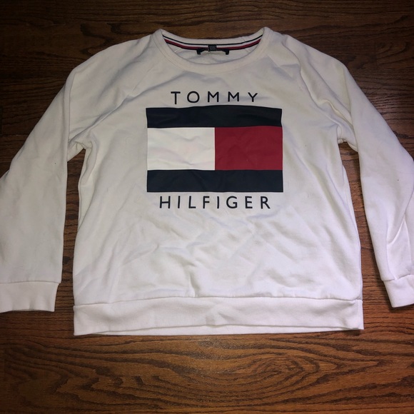 Women’s Tommy Hilfiger Crewneck Sweater Size Large - Picture 1 of 4